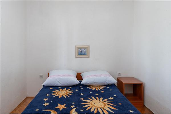 Apartment A2, for 7 persons