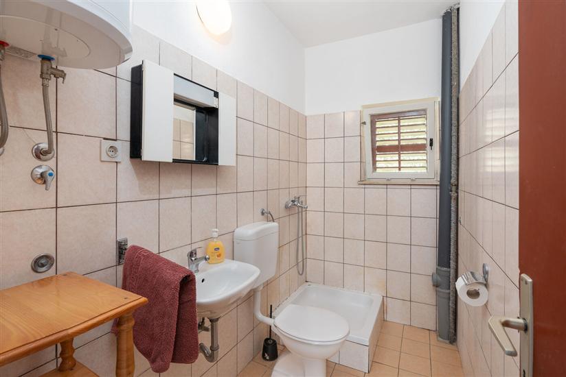 Apartment A2, for 7 persons