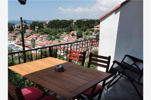 Apartment A2, for 4 persons