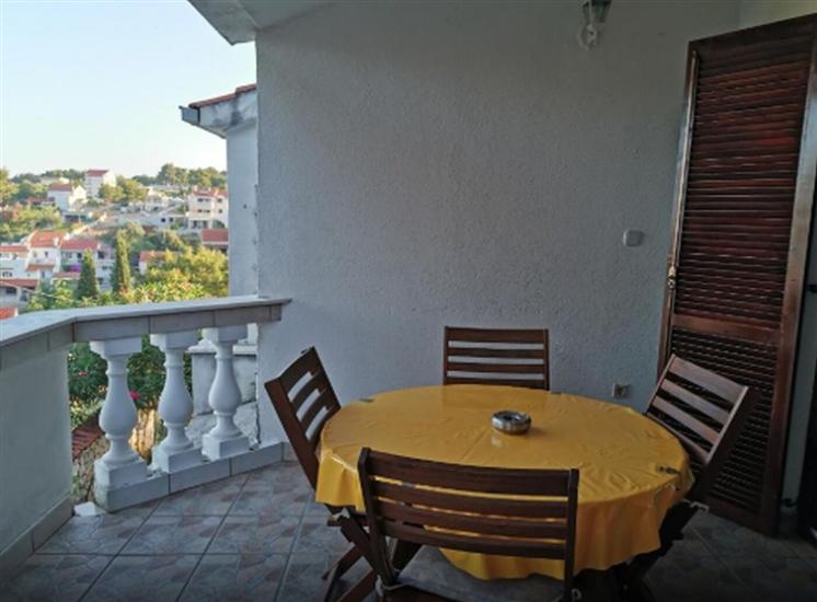 Apartment A4, for 4 persons