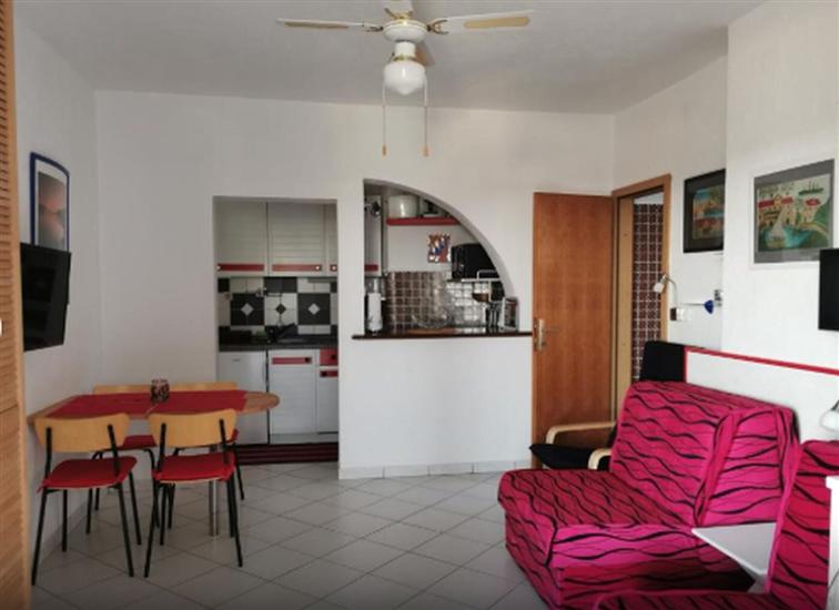 Apartment A4, for 4 persons