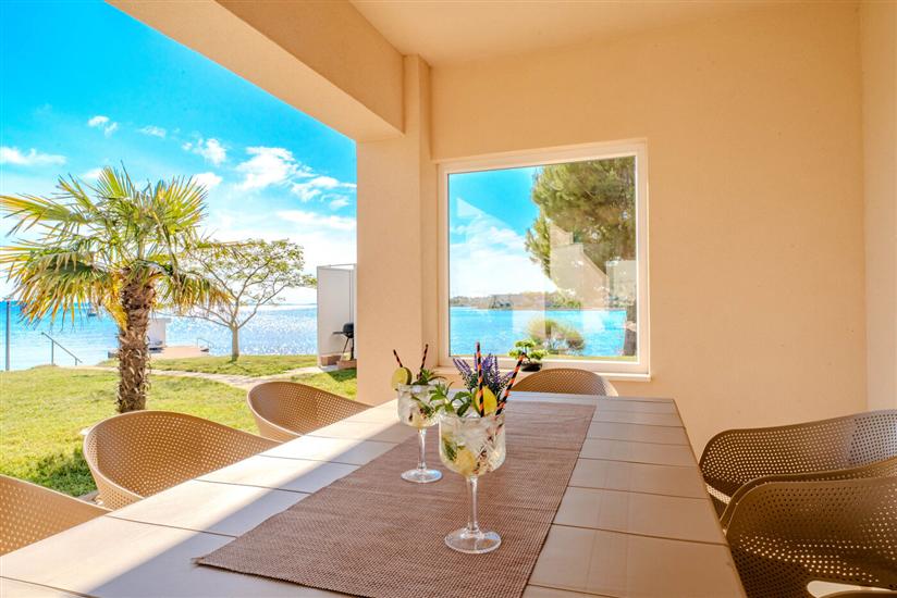 Apartment A1, for 8 persons