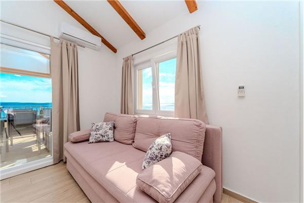 Apartment A2, for 6 persons