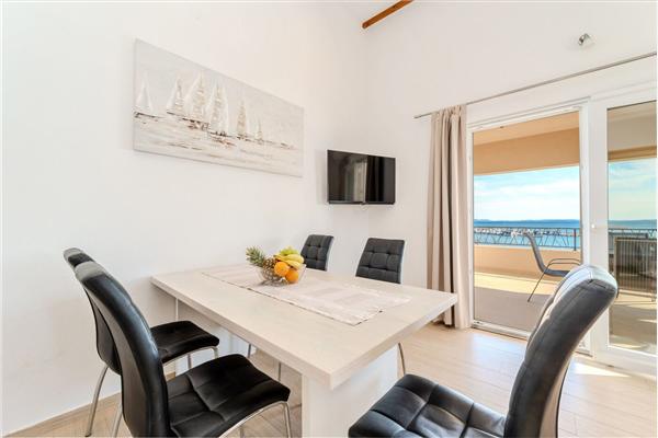 Apartment A2, for 6 persons