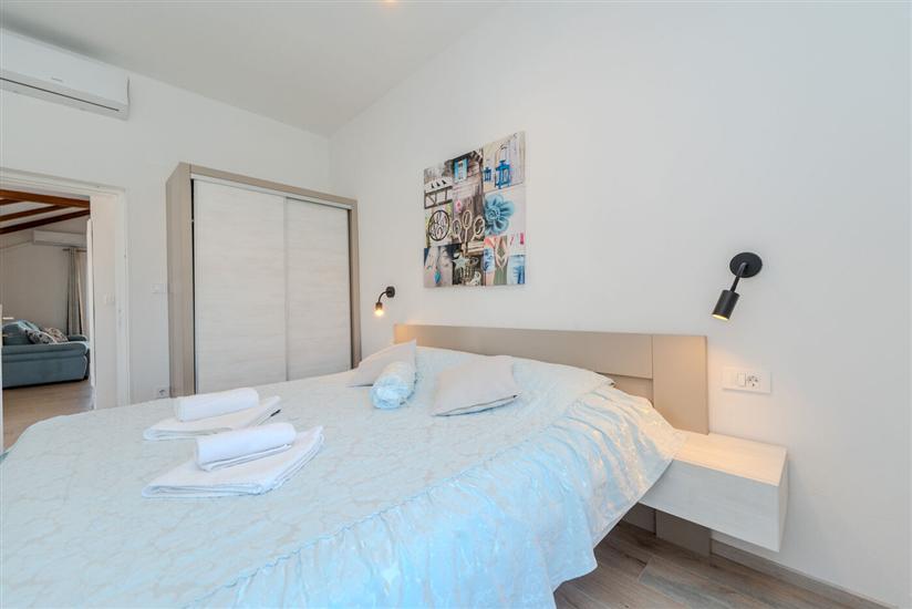 Apartment A3, for 6 persons