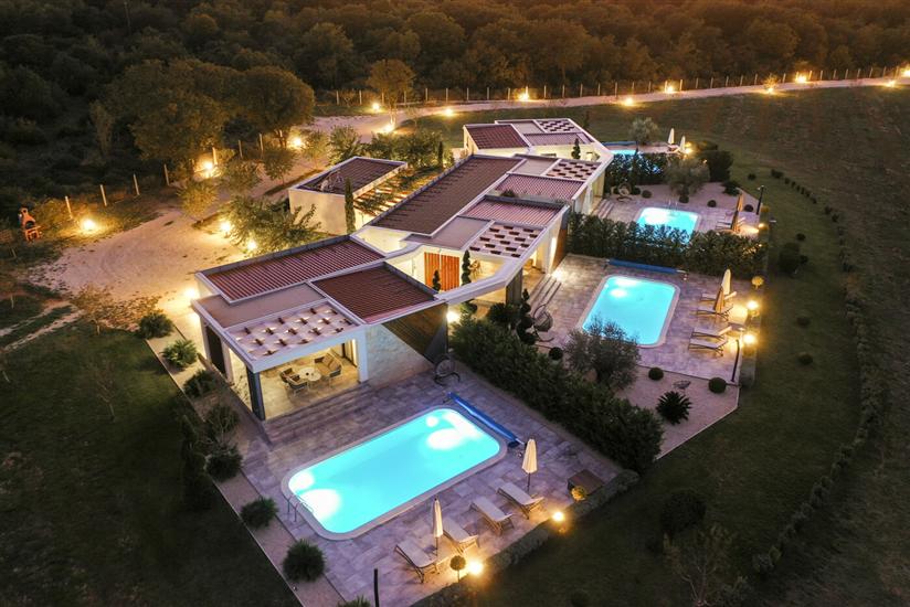 Villa Royal Green Resort