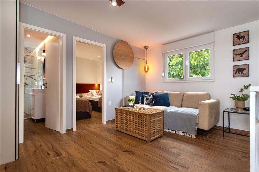 House K1, for 24 persons