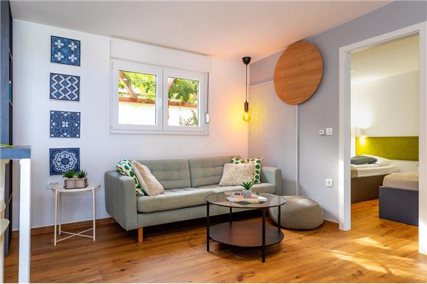 House K1, for 24 persons