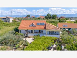 Apartment Danijela Nin, Size 55.00 m2, Airline distance to town centre 500 m