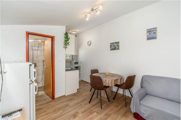 Apartment A2, for 3 persons