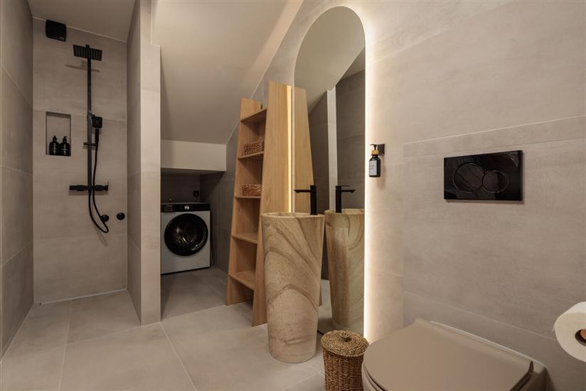 House K1, for 8 persons