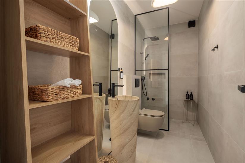 House K1, for 8 persons