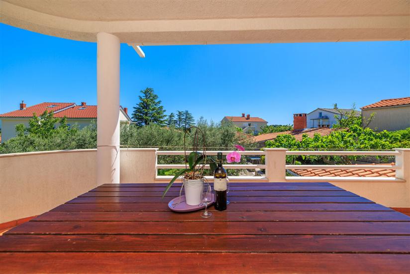 Apartment A4, for 5 persons