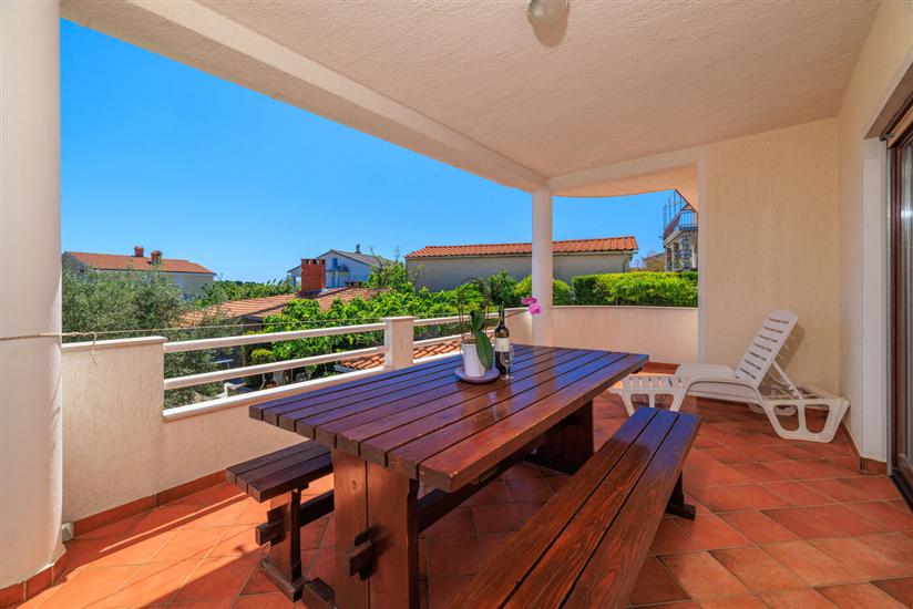 Apartment A4, for 5 persons