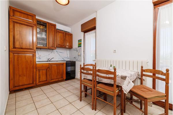 Apartment A4, for 5 persons