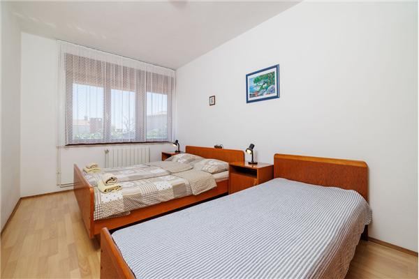 Apartment A4, for 5 persons
