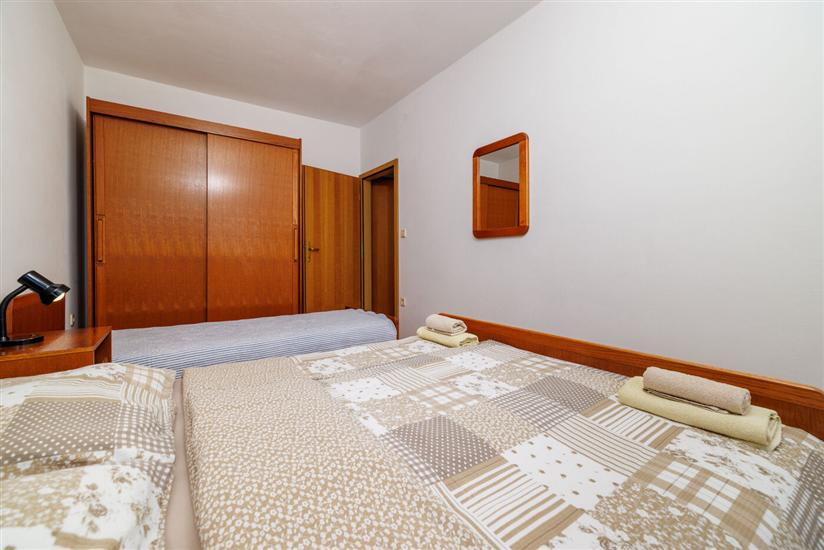 Apartment A4, for 5 persons