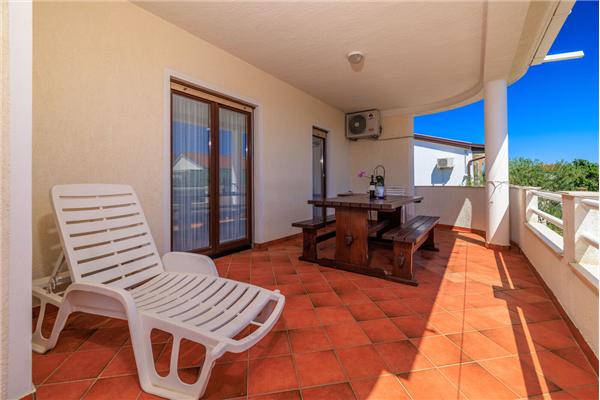 Apartment A4, for 5 persons