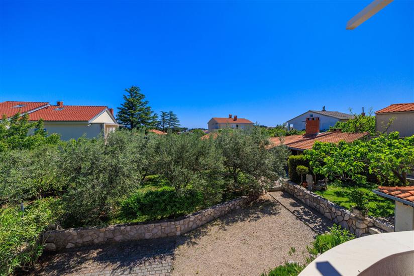 Apartment A4, for 5 persons