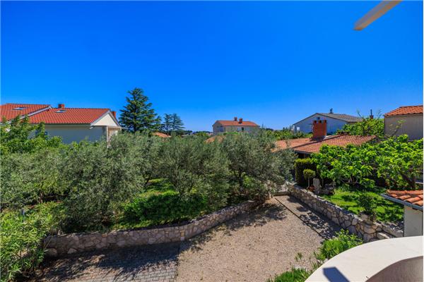 Apartment A4, for 5 persons