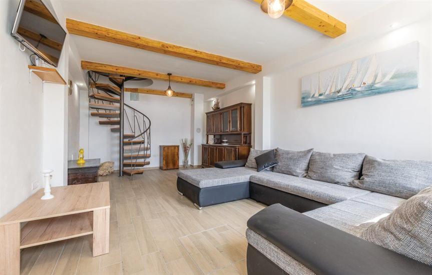 House K1, for 8 persons