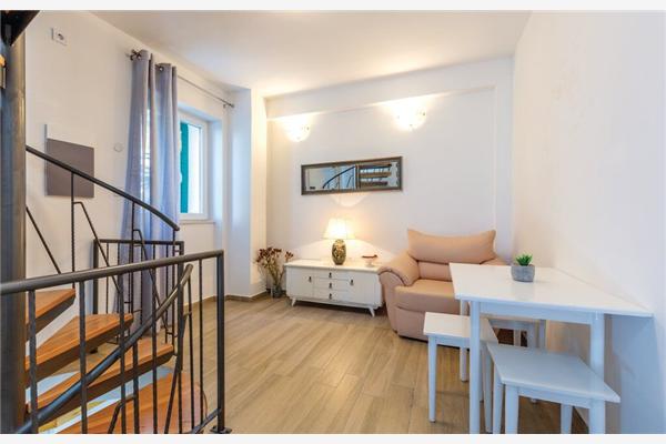 House K1, for 8 persons