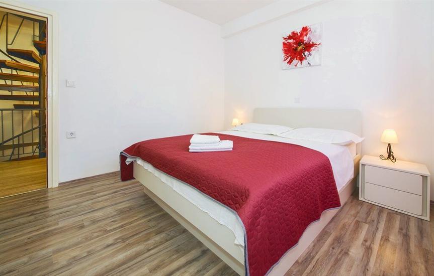 House K1, for 8 persons