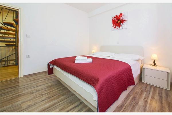 House K1, for 8 persons