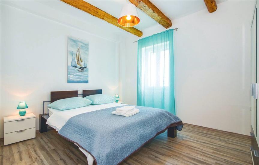 House K1, for 8 persons