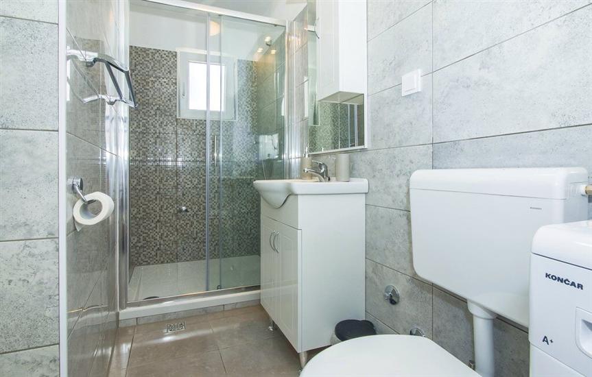 House K1, for 8 persons