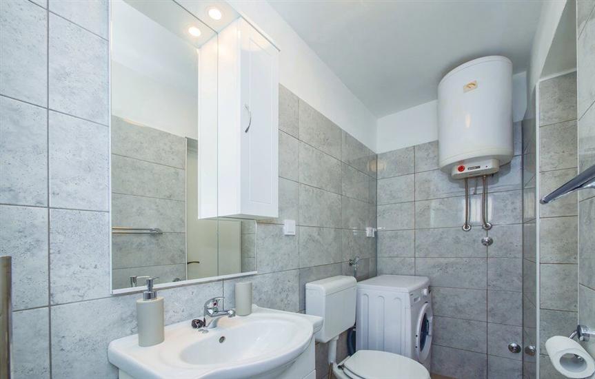 House K1, for 8 persons