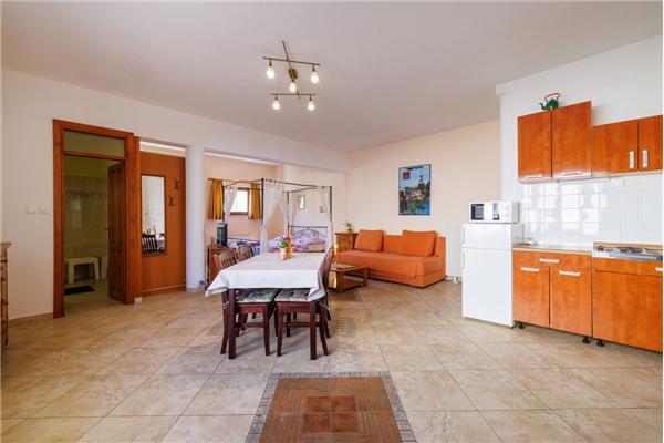 Apartment A8, for 2 persons