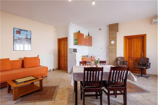 Apartment A8, for 2 persons