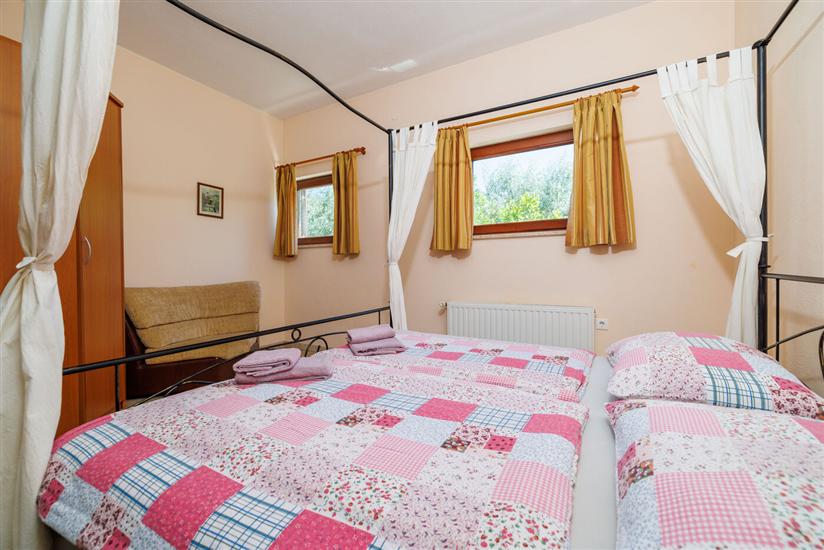 Apartment A8, for 2 persons