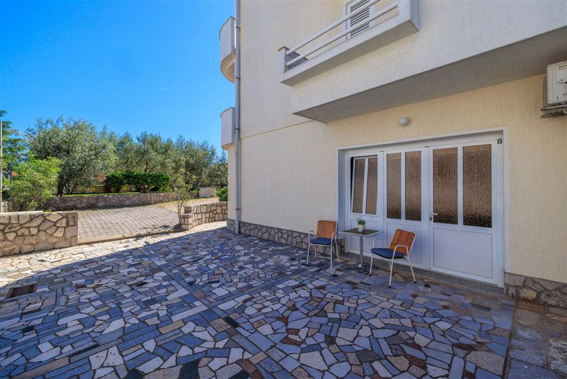 Apartment A8, for 2 persons