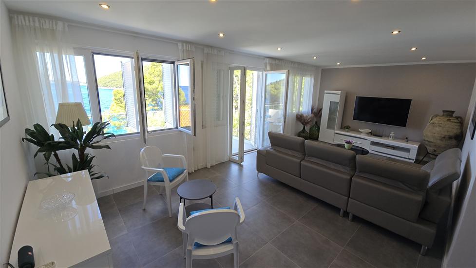 Apartment A1, for 6 persons