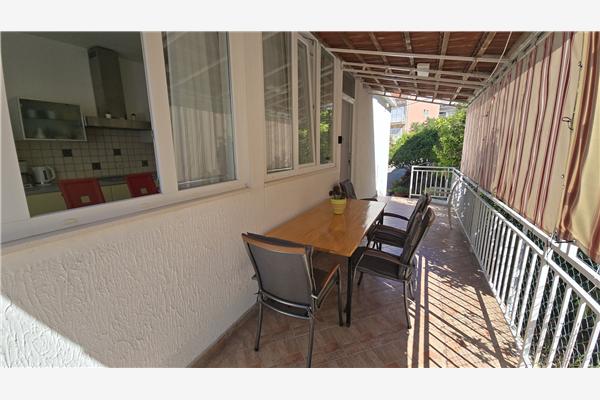 Apartment A1, for 6 persons