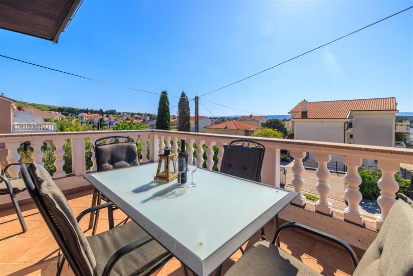 Apartment A2, for 4 persons