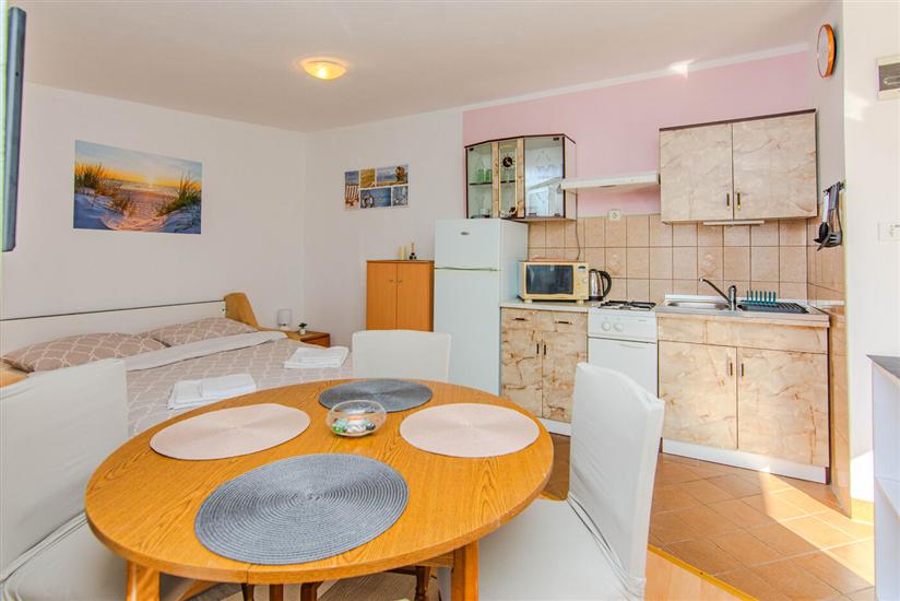 Apartment A1, for 4 persons