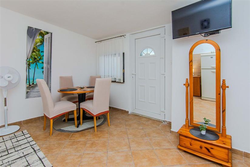 Apartment A2, for 4 persons