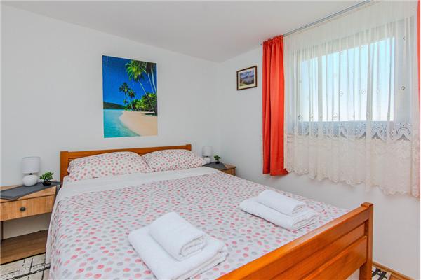 Apartment A2, for 4 persons