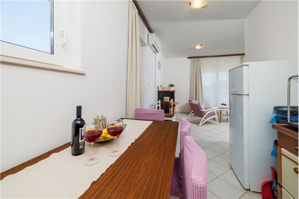 Apartment A3, for 6 persons