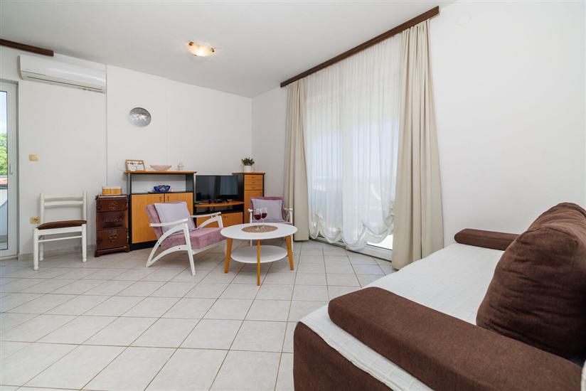 Apartment A3, for 6 persons