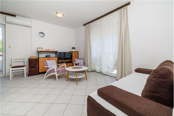 Apartment A3, for 6 persons