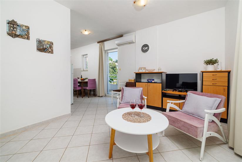 Apartment A3, for 6 persons