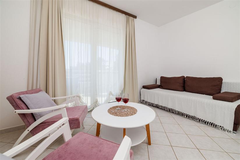 Apartment A3, for 6 persons