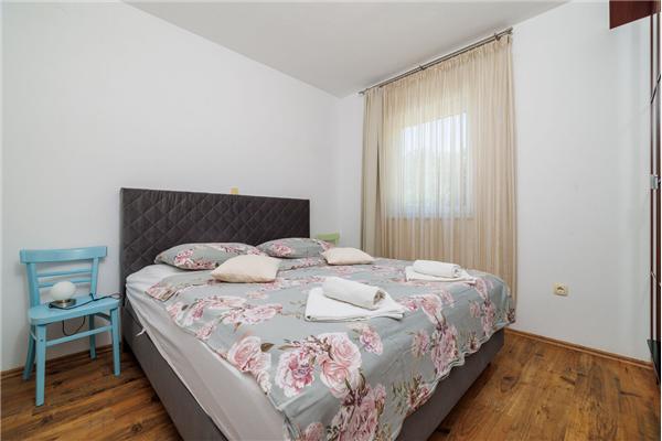 Apartment A3, for 6 persons