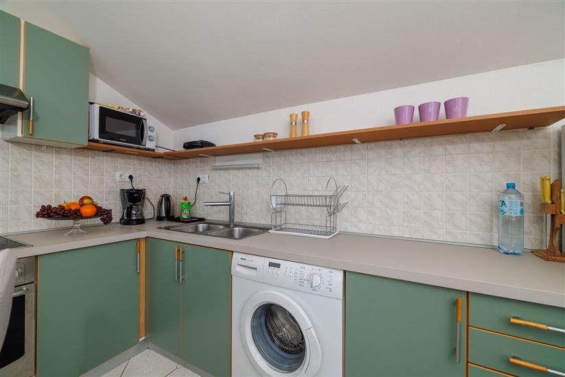 Apartment A4, for 6 persons