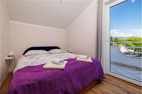 Apartment A4, for 6 persons