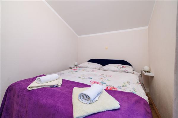 Apartment A4, for 6 persons